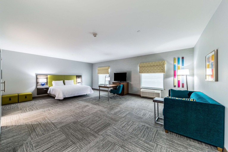 Bedroom 3, Hampton Inn & Suites Pryor, Mayes