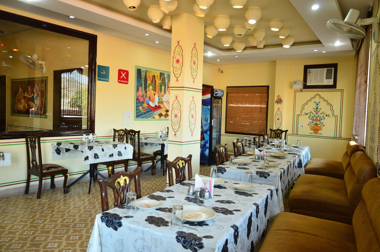 Food & Drinks 5, Hotel Amer View, Jaipur