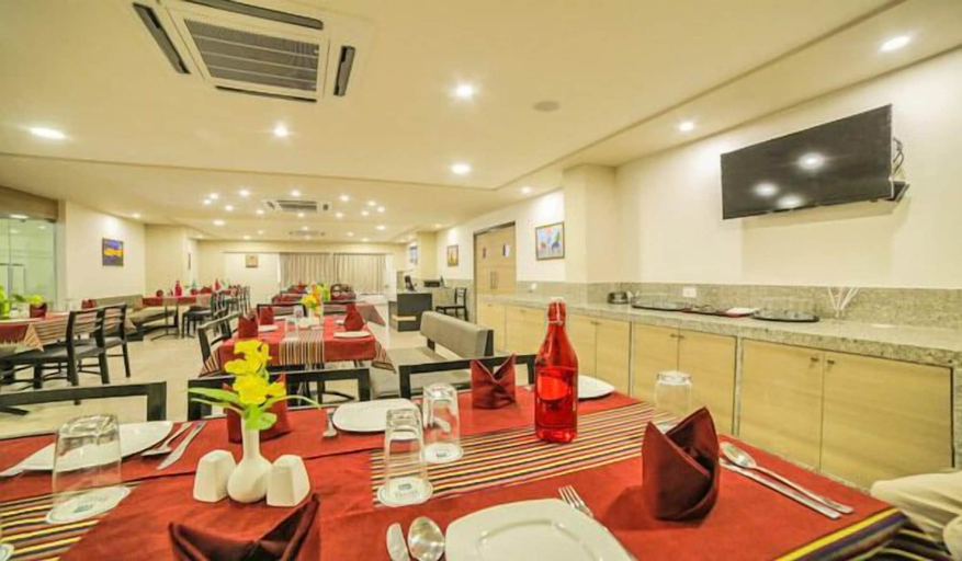 Food & Drinks 5, The Basil Park, Bhavnagar