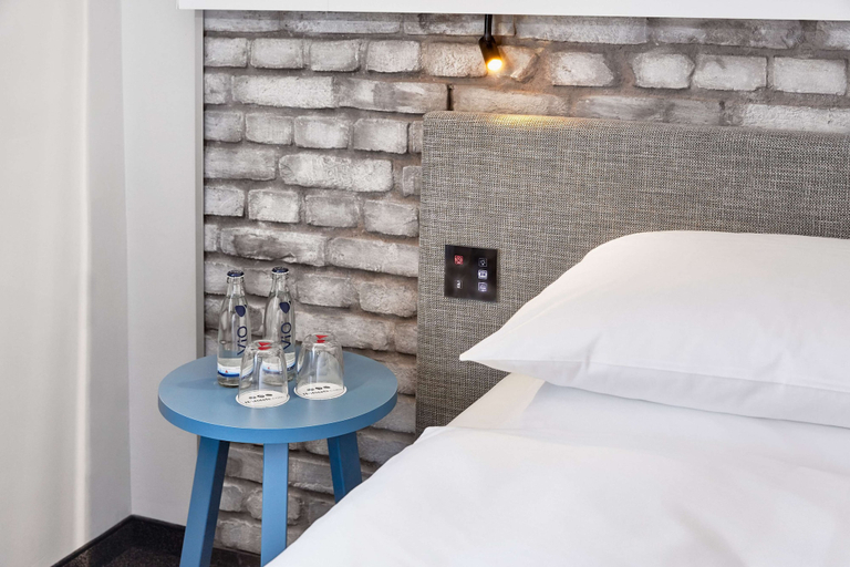 Bedroom 3, H+ Hotel Bremen, Bremen