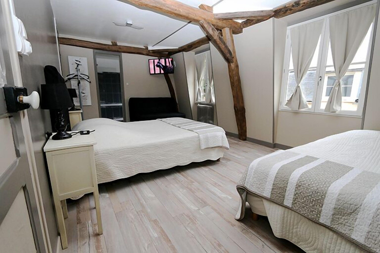 Bedroom 3, La Vieille France, Yonne