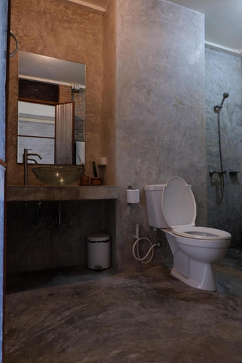 Bathroom 3, Samatha Bed & Breakfast, Ko Phangan