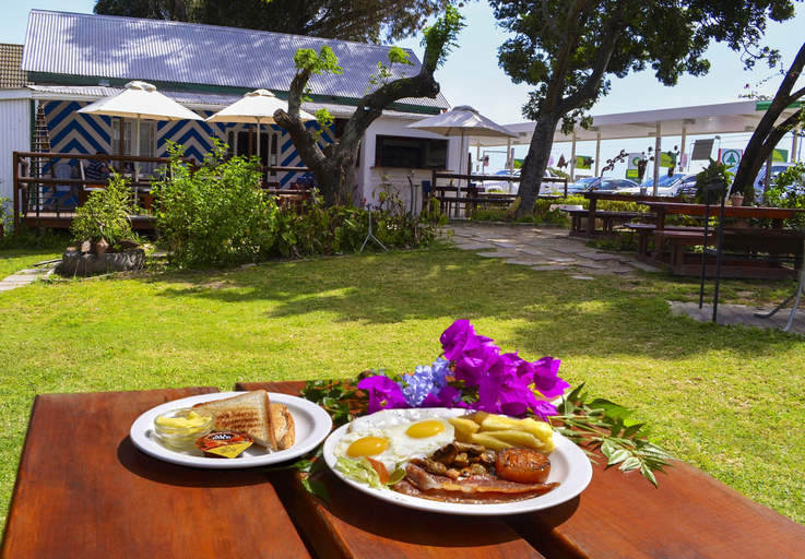Food & Drinks, Maggie May House Boat, Nelson Mandela Bay