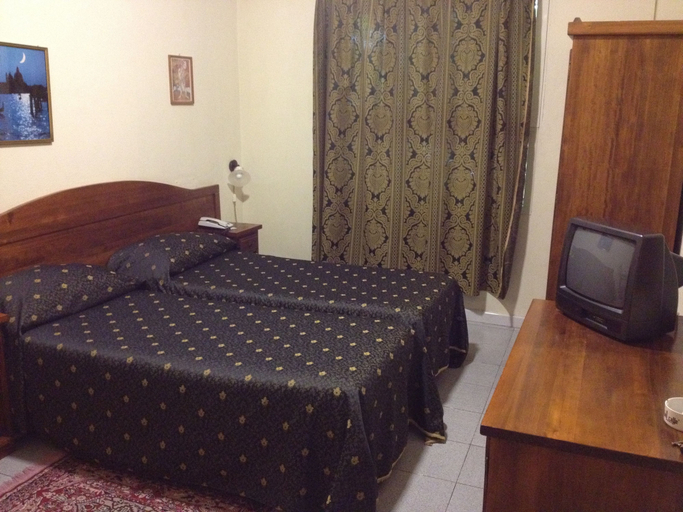 Bedroom 3, Hotel Archimede Ortigia, Syracuse