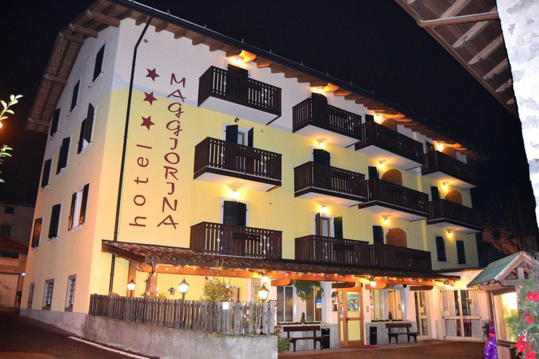 Exterior & Views 2, Albergo Maggiorina, Trento