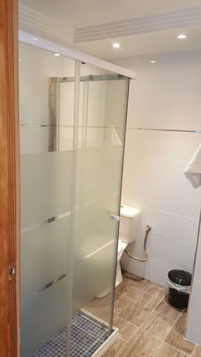 Bathroom, Pedrito Rico 48, Alicante