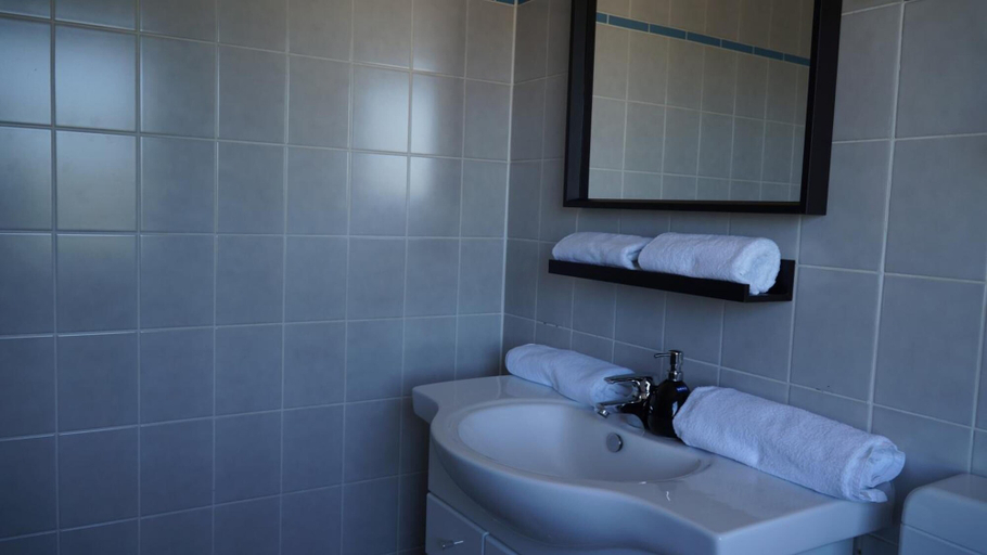 Bathroom 4, Hotel Specht, Dortmund