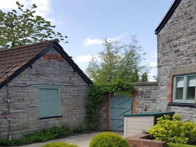Exterior & Views 2, The Natterjack Inn, Somerset
