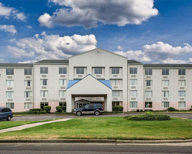 Exterior & Views 2, Rodeway Inn, Washington