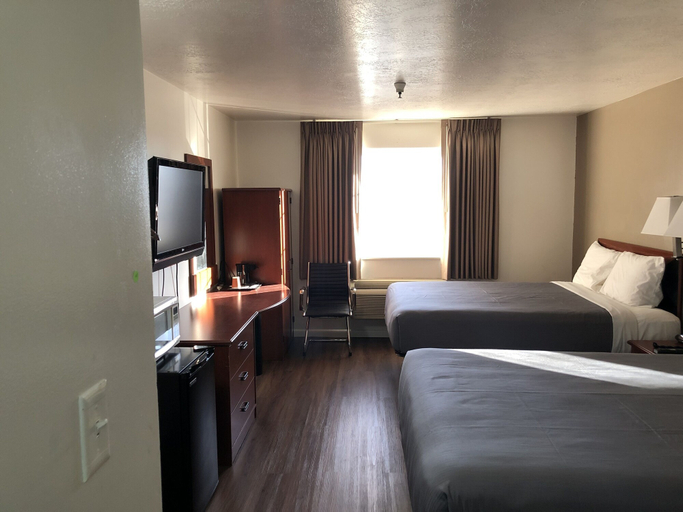Bedroom 3, Ameri-Stay Inn & Suites, Davis