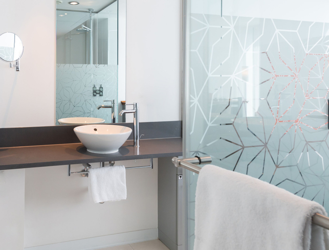 Bedroom 5, DoubleTree by Hilton Frankfurt Niederrad, Frankfurt am Main