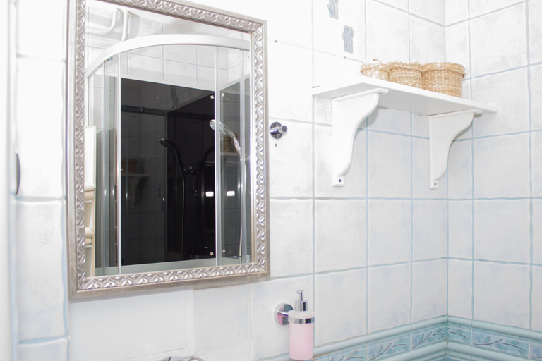 Bathroom 4, Chillout Hostel, Warsaw