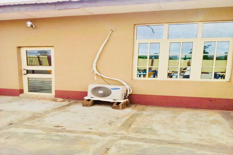 Others 4, Momak 4 Hotel & Suites, Egbeda