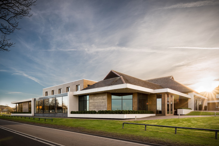 Exterior & Views 1, Radstone Hotel, South Lanarkshire