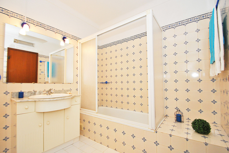 Bathroom 4, Apartamento Formentera, Albufeira