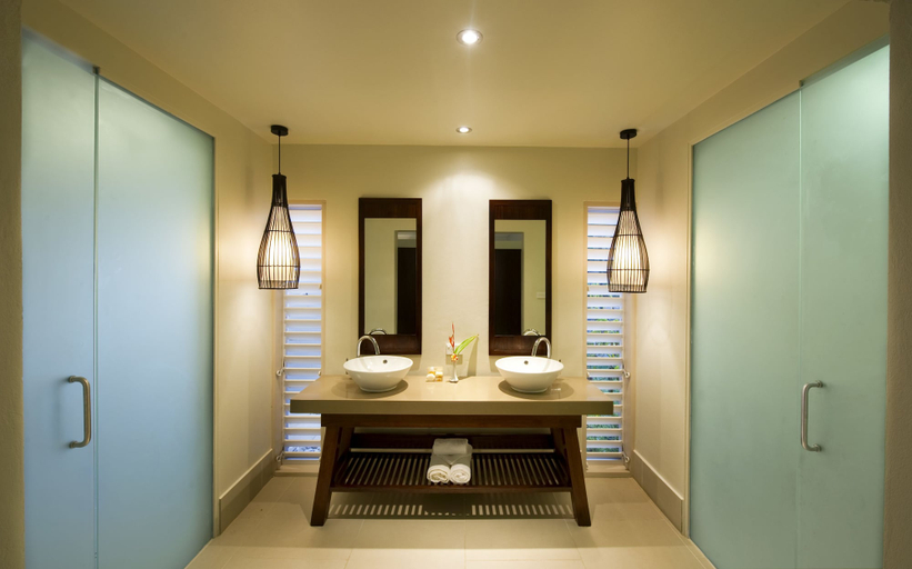Bathroom 5, Fiji Hideaway Resort and Spa, Nadroga/Navosa