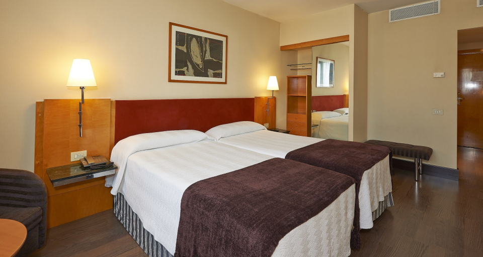 Bedroom 3, NH Ciutat de Reus, Tarragona