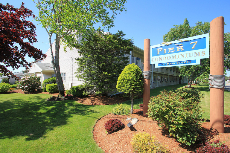 Pier 7 Condominiums, Barnstable