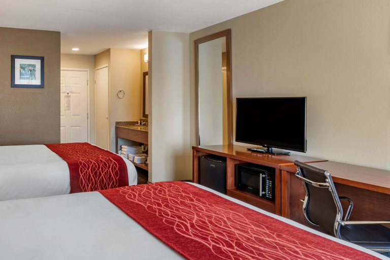 Bedroom 3, Comfort Inn Roseburg, Douglas