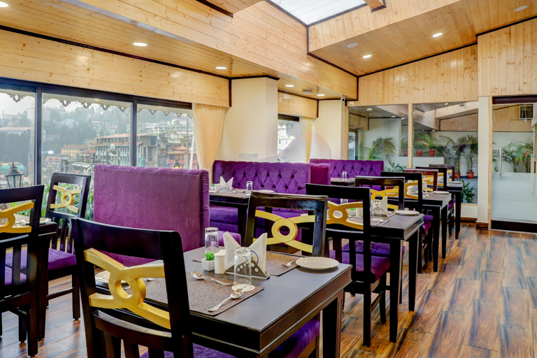 Food & Drinks 5, Sumitel Hotel 500 meters from Mall Road, Darjiling