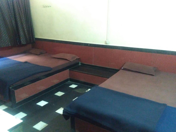 Bedroom 2, Sun Moon Guest House, Nashik