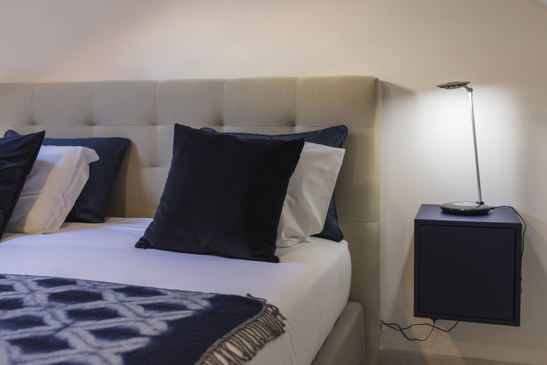Bedroom 3, Traditional Duplex Terrace Principe Real, Lisbon