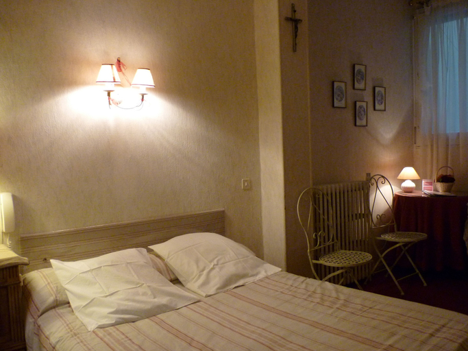 Bedroom 3, Hôtel du Centre, Hautes-Pyrénées