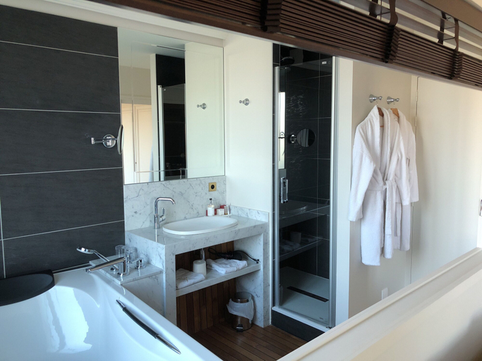 Bathroom 5, Aux Waterzooï, Nord