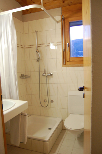 Bathroom 5, Silvretta Parkhotel, Prättigau/Davos