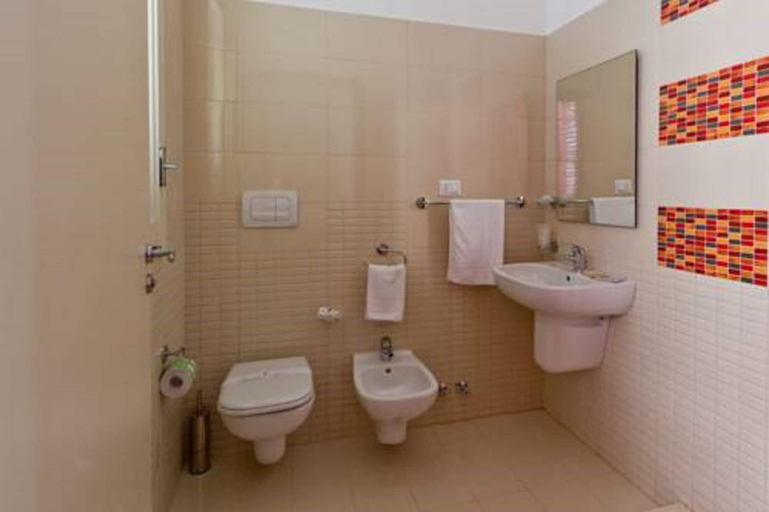 Bathroom 4, Hotel Baia Verde Gallipoli, Lecce