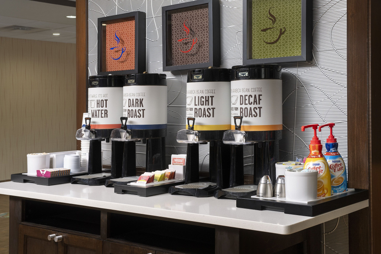 Food & Drinks 5, Hampton Inn Portland-Airport, Multnomah