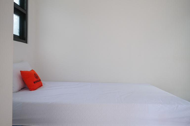 Bedroom 2, KoolKost near Kampus UNS Solo (Minimum Stay 6 Nights), Solo