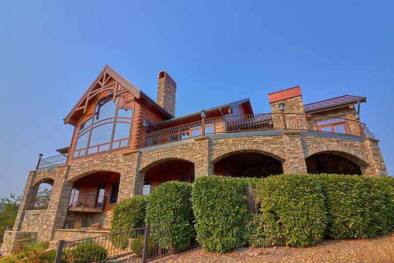 Exterior & Views 1, Journey's End, Sevier