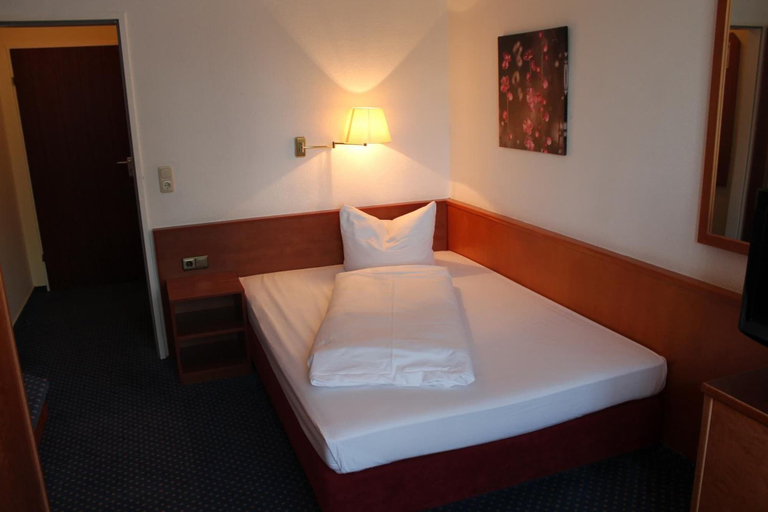 Bedroom 2, Hotel Restaurant Seegarten Quickborn, Pinneberg