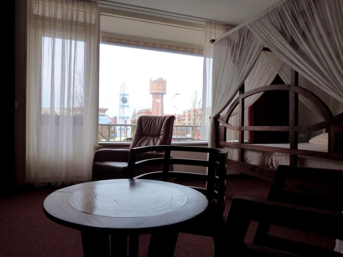 Others 5, Hotel Wienerhof, Den Helder