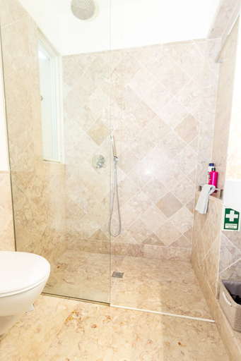 Bathroom 4, Guest H4U Flores Almada City center, Porto