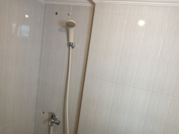 Bathroom 4, Adhigana Property Kemang View, Bekasi