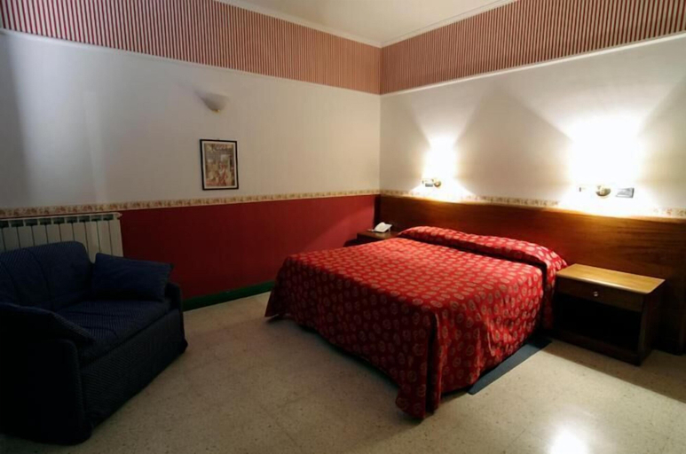 Bedroom 4, Hotel Iris Crillon, Frosinone