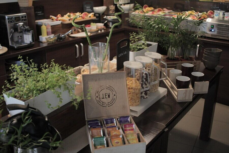 Food & Drinks 5, Hotel Galaxy, Dumbravita