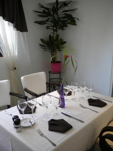 Dining Room 17