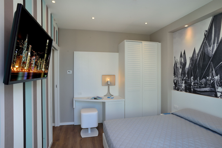 Bedroom 4, Embassy Hotel & SPA, Rimini