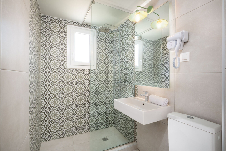 Bathroom, Patriko Beach House, Ionian Islands