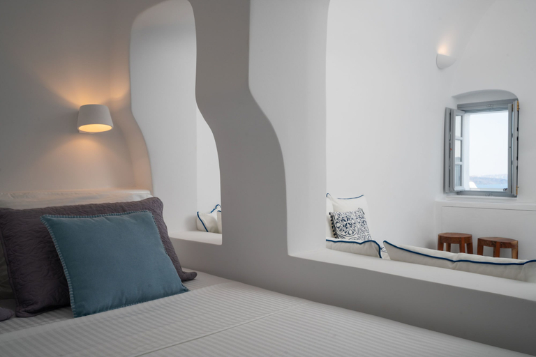 Bedroom 5, Oia Spirit Studios by Mary D Nomikou, South Aegean
