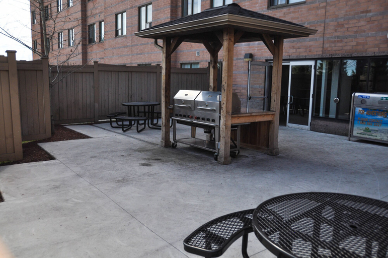 Others 5, Residence & Conference Centre - Kitchener Waterloo, Waterloo