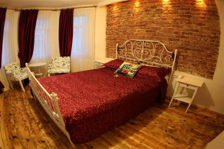 Bedroom 4, Corner Hot, Beşiktaş