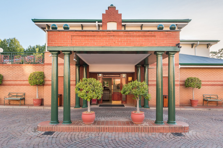 Exterior & Views 2, Courtyard Hotel Rosebank, City of Johannesburg