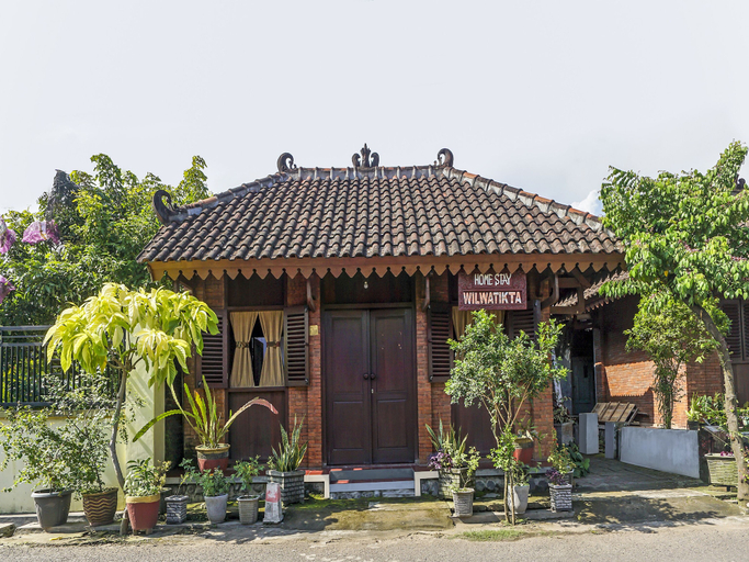 Exterior & Views 2, Hotel O Desa Wisata Kampung Majapahit, Mojokerto