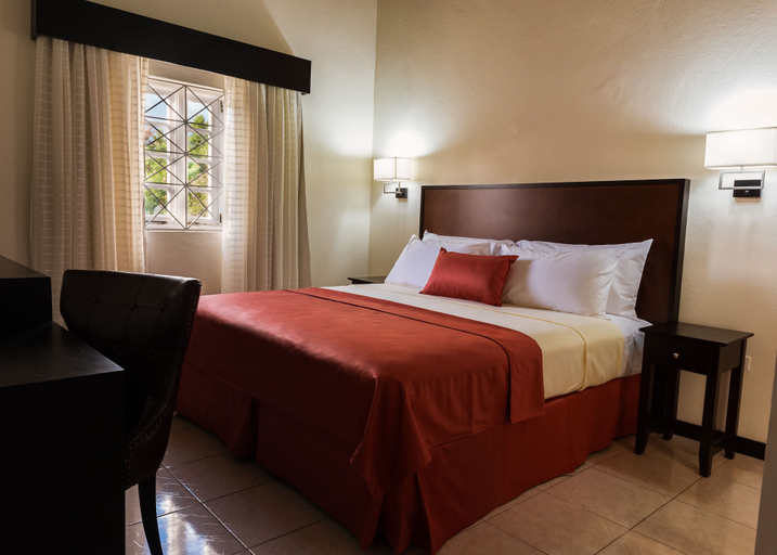 Bedroom 3, Shirley Retreat Hotel