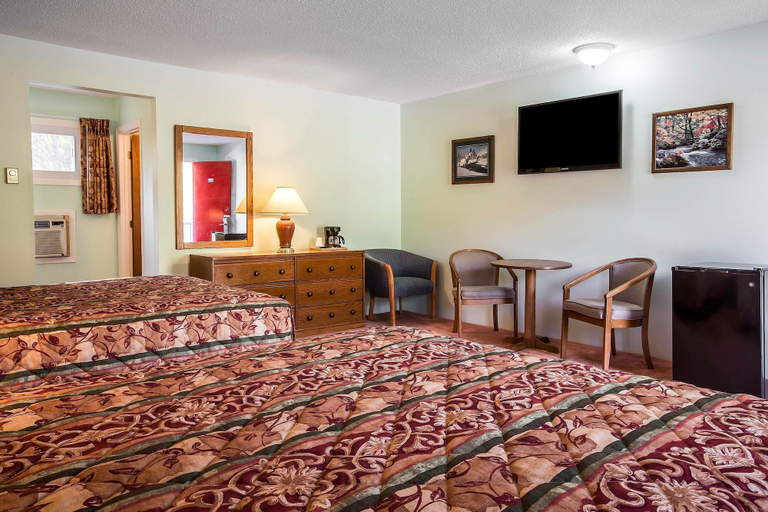 Others 5, Rodeway Inn Lincoln I-93, Grafton