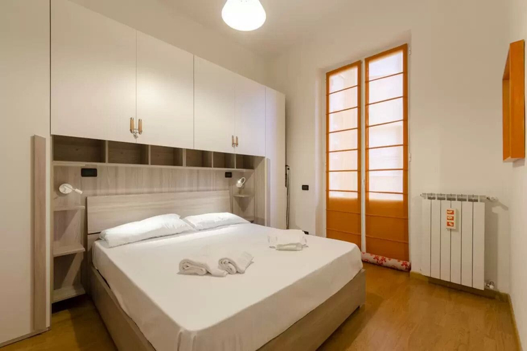 Bedroom 3, JOIVY Elegant Flat near Seaside, Genova